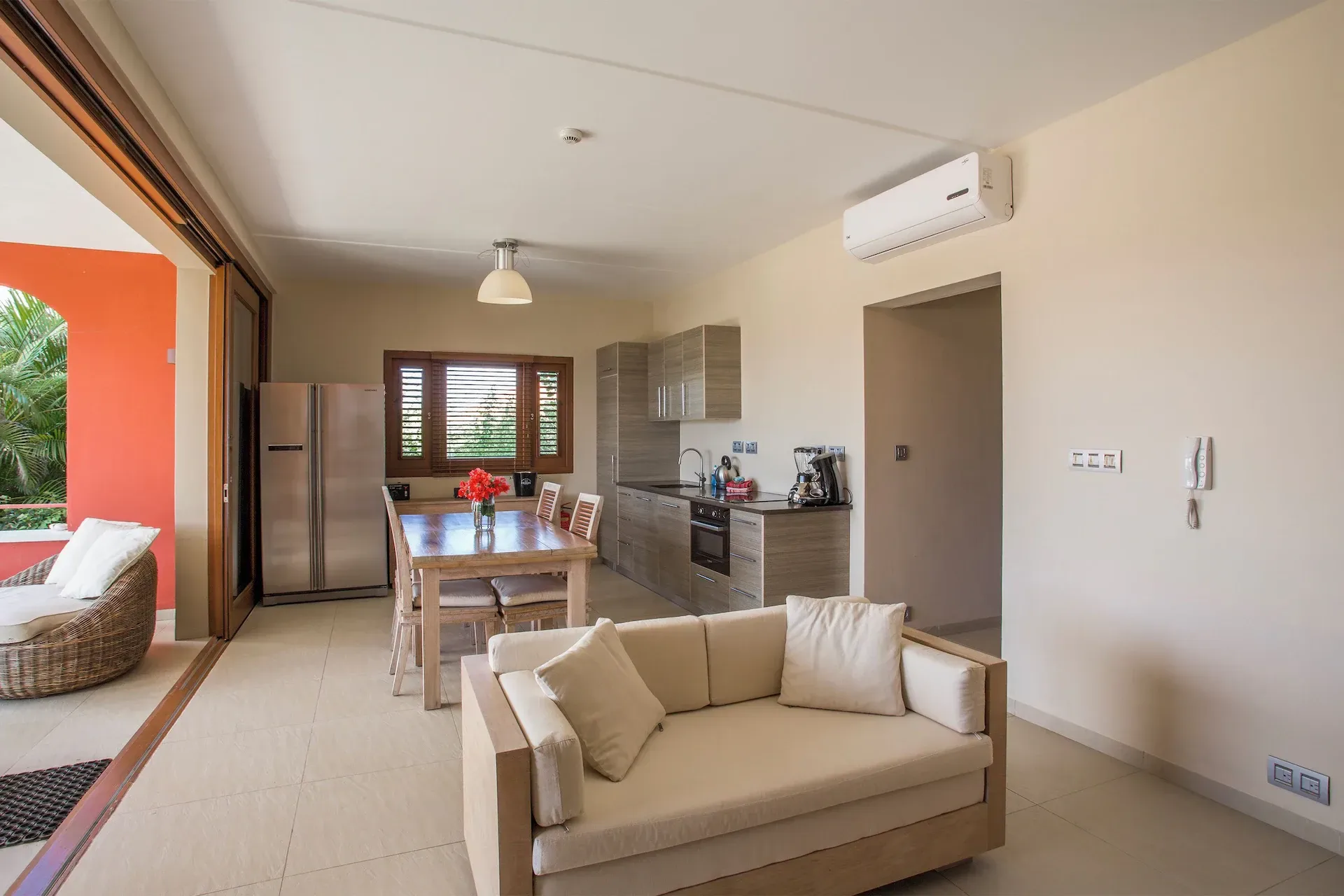 Spanish Water Apartments 3