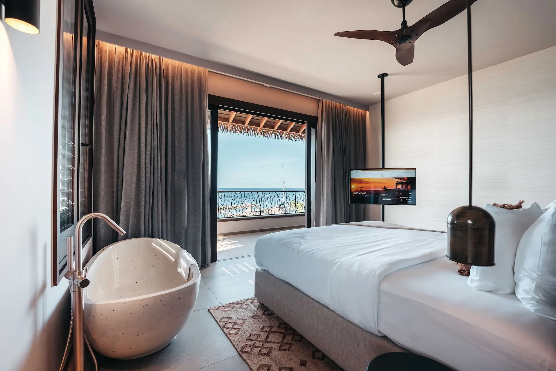Kontiki Beach Resort 3