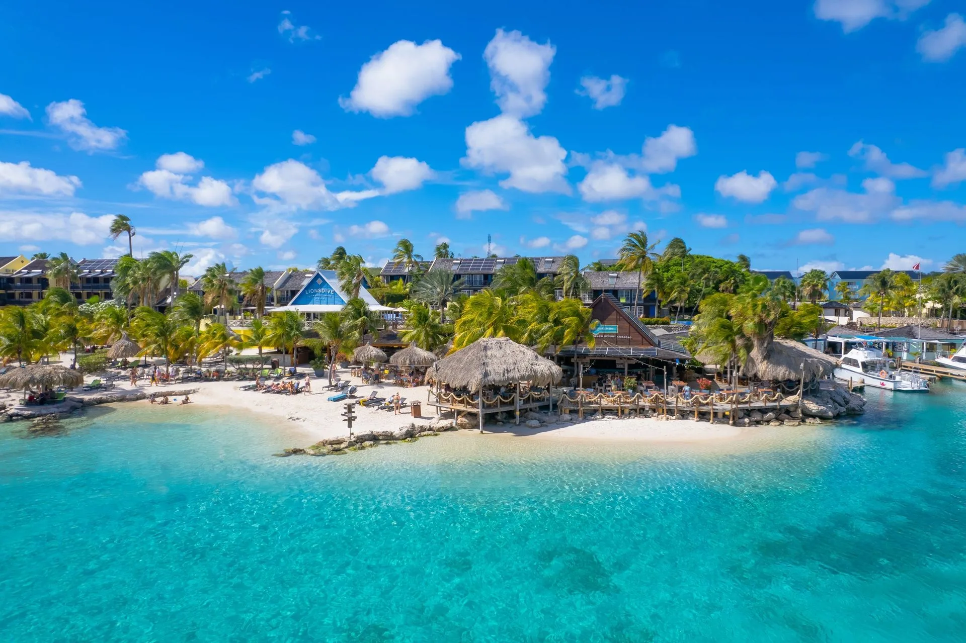 LionsDive Beach Resort 2