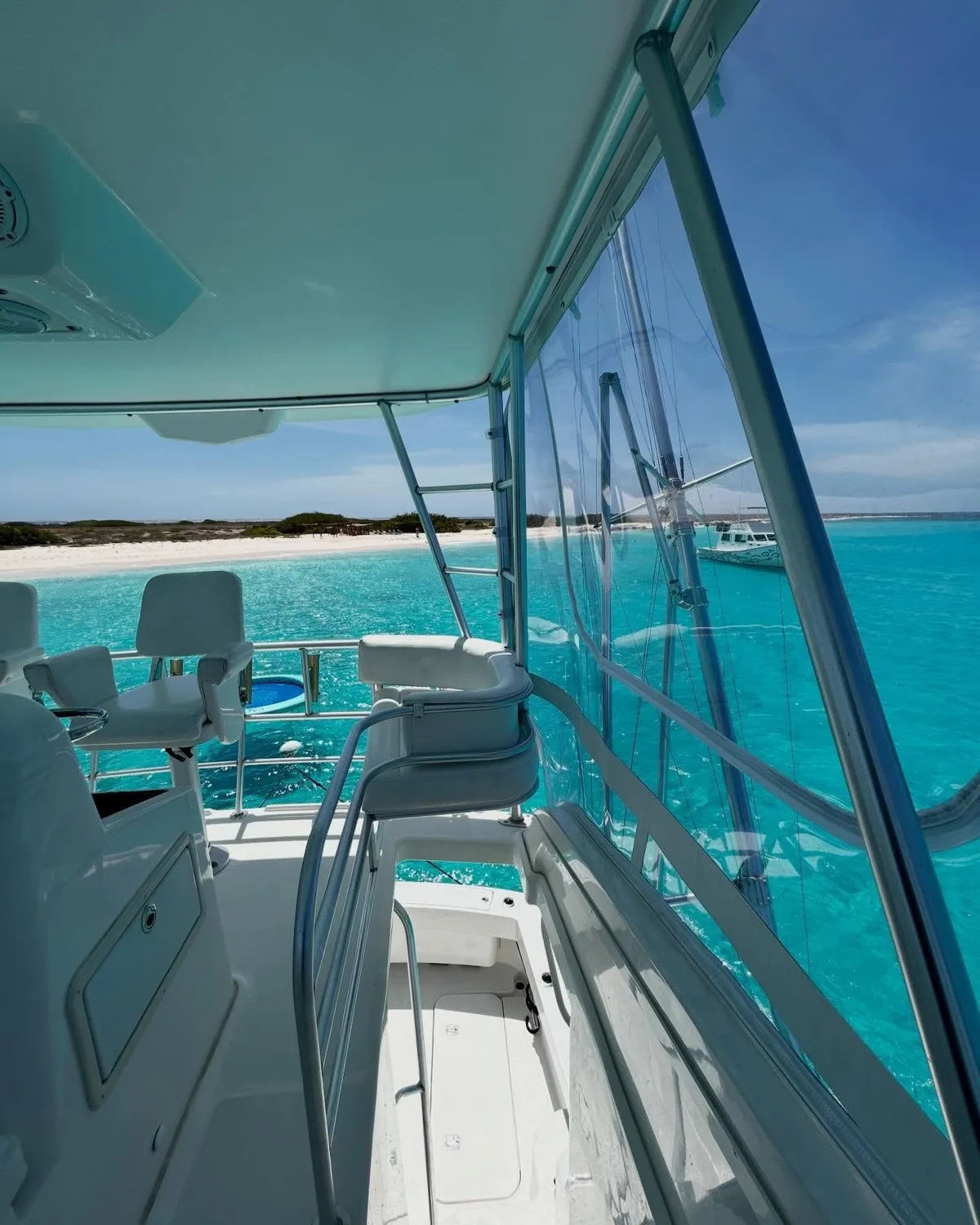 Yate Privado de Lujo de Día Completo a Klein Curaçao