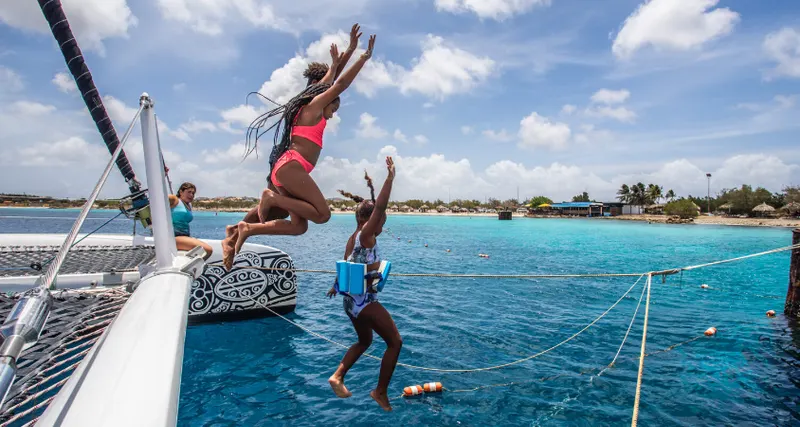 Snorkel tour catamaran