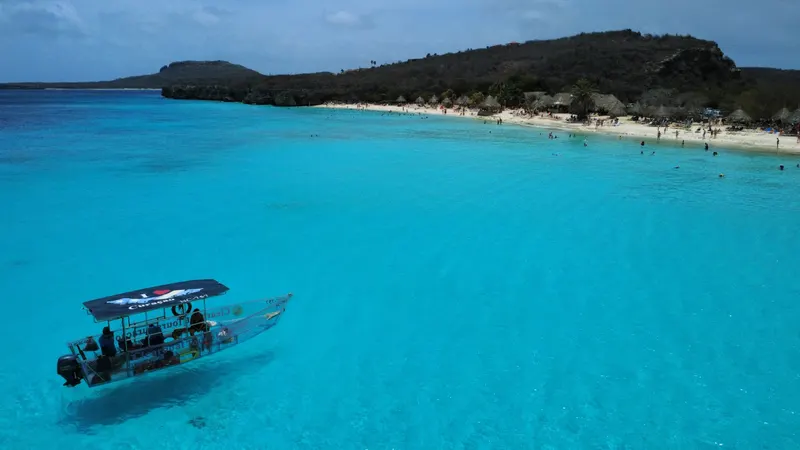 Clearboat tour